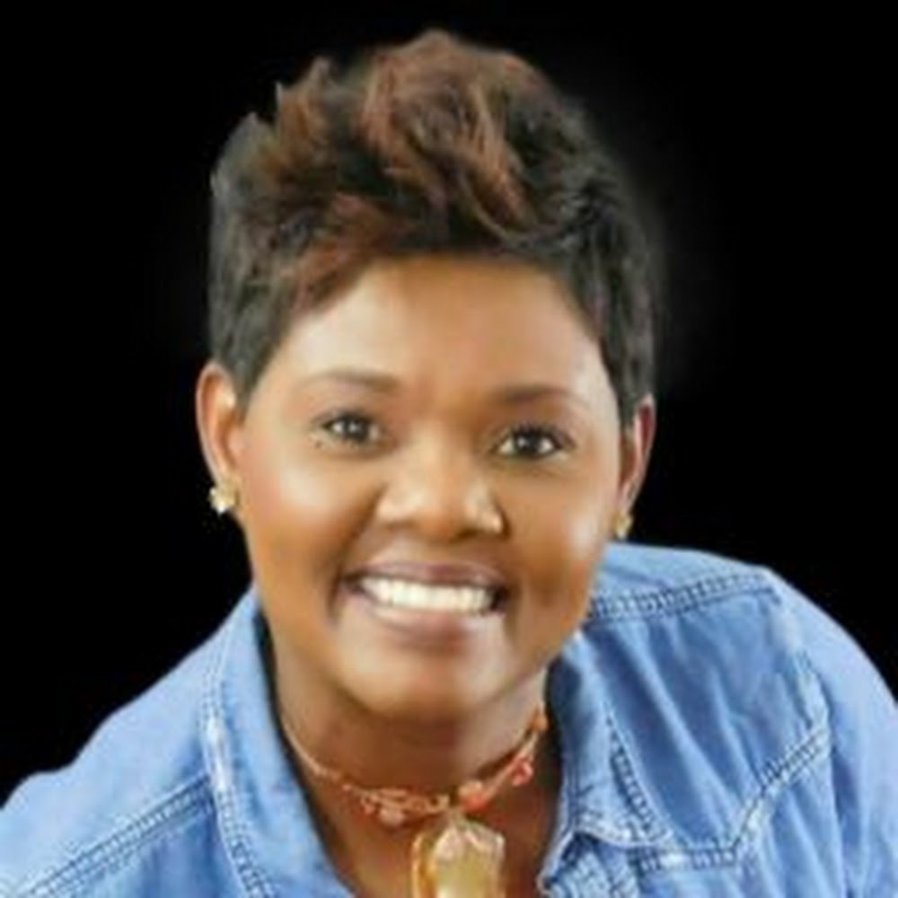 Meet your Posher, Kecia